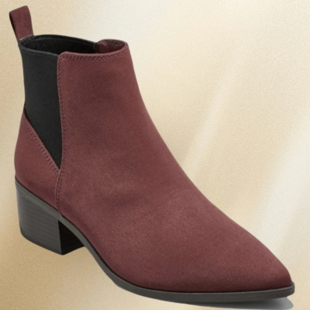 A NEW DAY GWEN Burgundy Faux Suede Ankle Boots Women's Size: 9